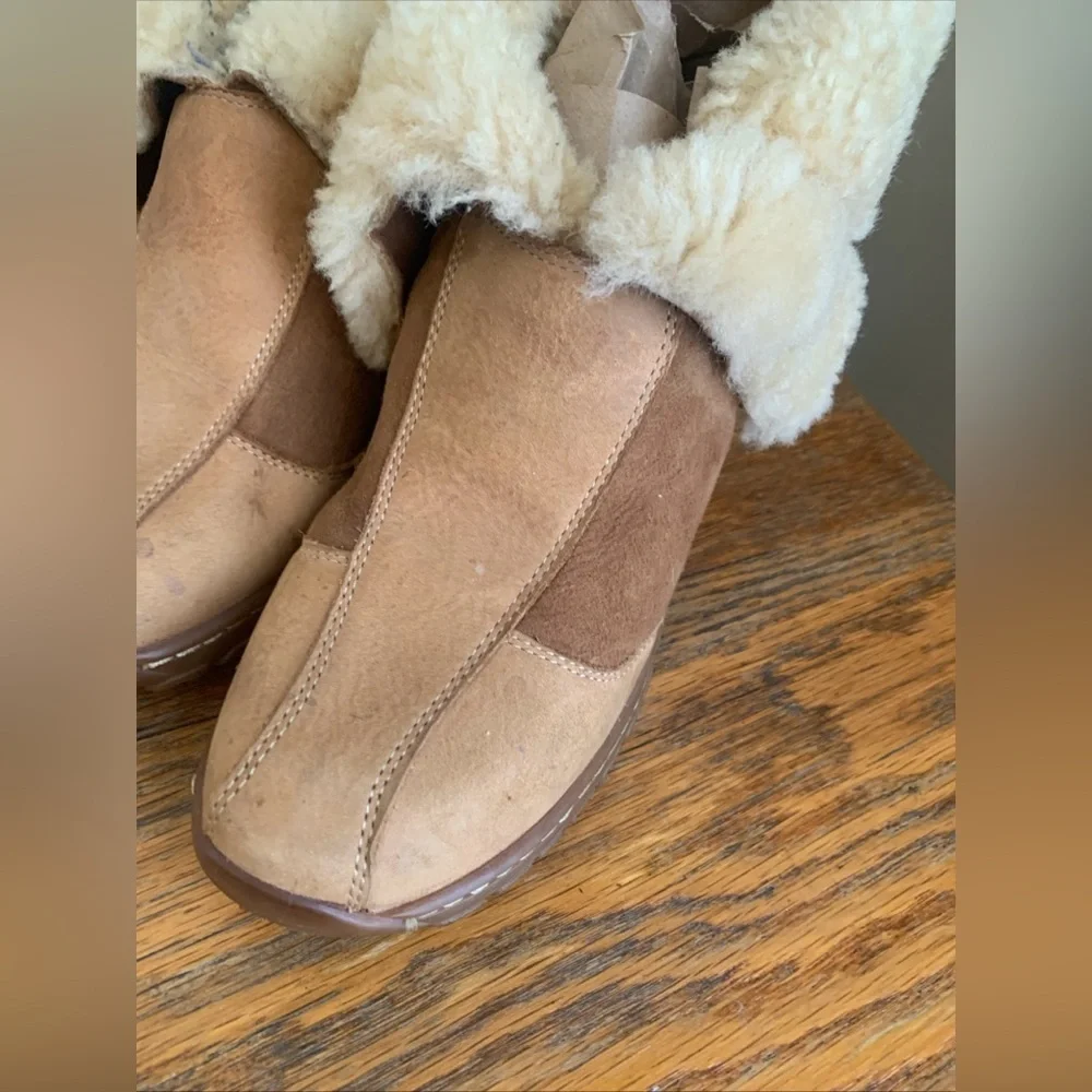 Sofft Women’s Shearing Ankle Winter boots Size 10 Leather Patchwork Sherpa